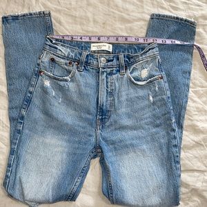 Abercrombie & Fitch High Rise Distressed